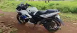 Fress condition single hand no problem halka screech hai side penell