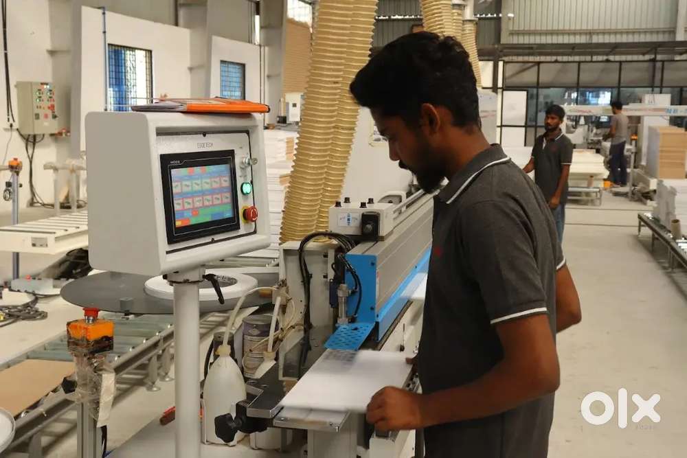 Welders, sandering workers and machine operators required