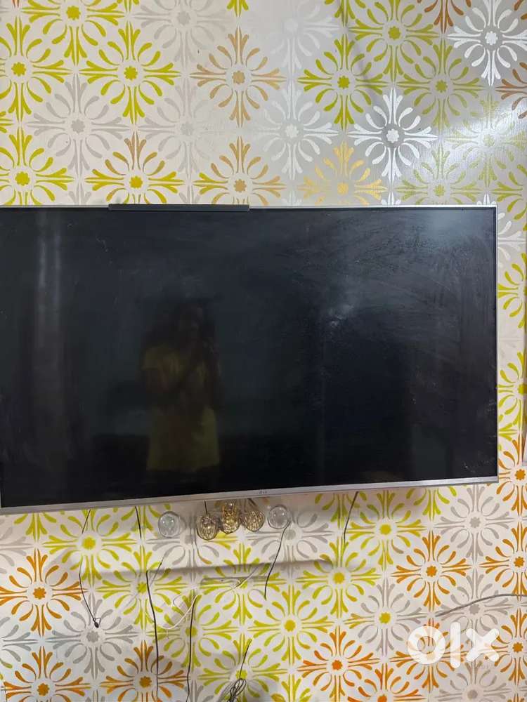LG TV - 55 INCH