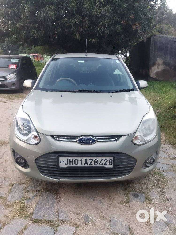 Ford Figo 1.2 Duratec Petrol Titanium, 2013, Petrol