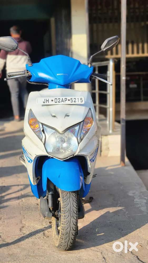 Honda Dio well maintained used scooty