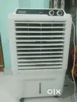 New brand hindware cooler 8 month only.with warranty paper