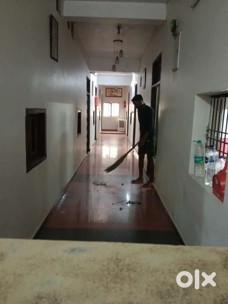 Hotel saff safai
