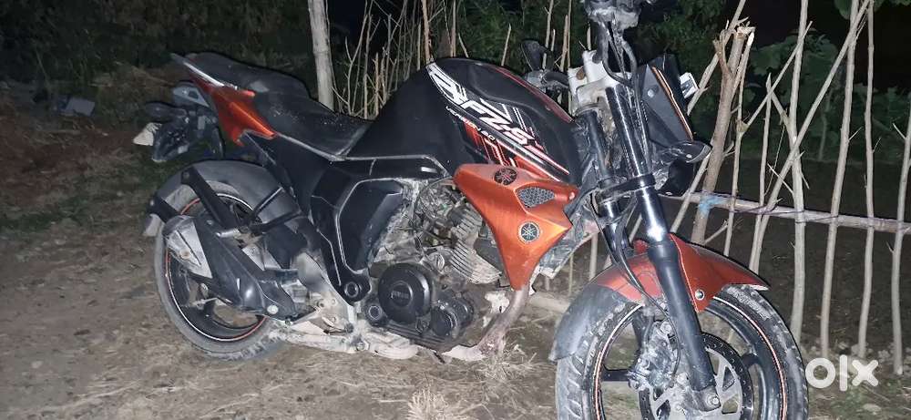 fzs fi 2014 model running condition