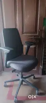 Office Chair - Steelcase - New condition