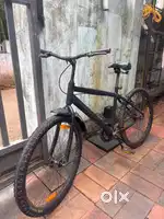 Full black bycycle
