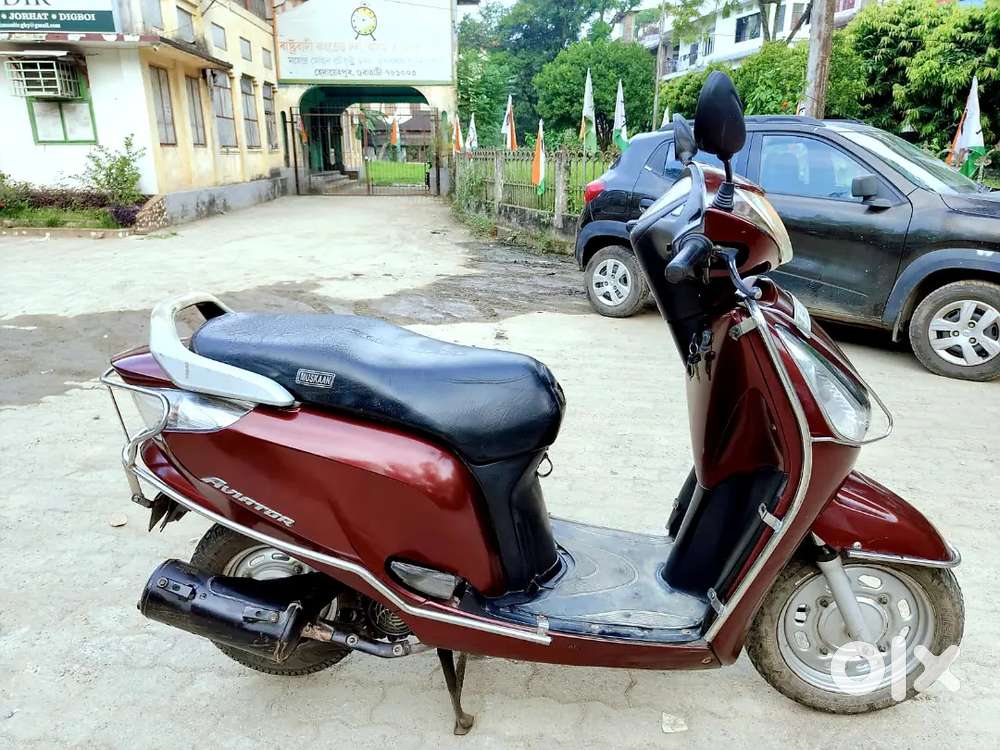 Honda Aviator scooty is on showroom condition