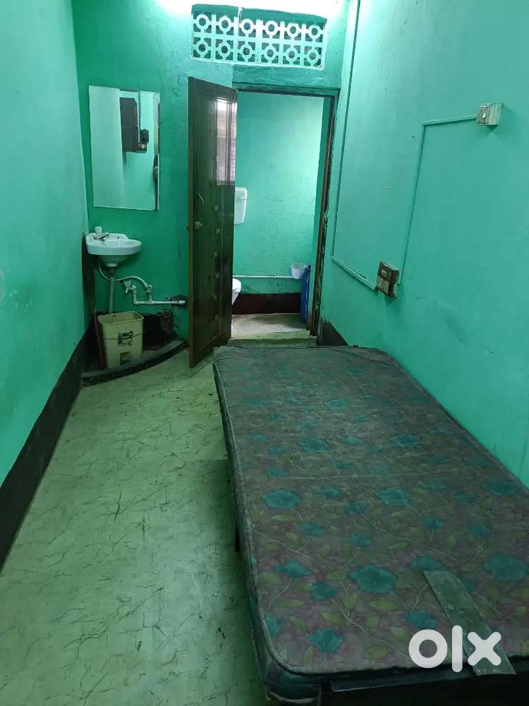 Office available for rent in Park Circus