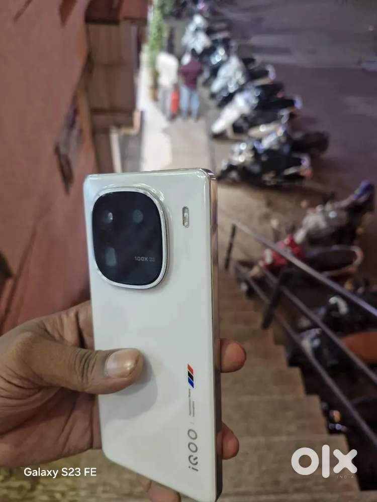 IQOO 12 5g ( 12/256) legend