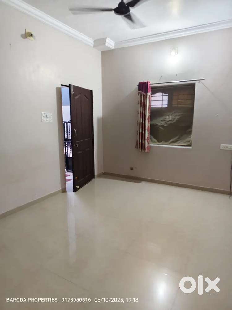 1 BHK ground floor tenament with landlord on first floor at Vasna Road
