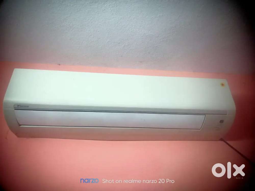 Daikin split AC 1.5 ton and prestige grinder