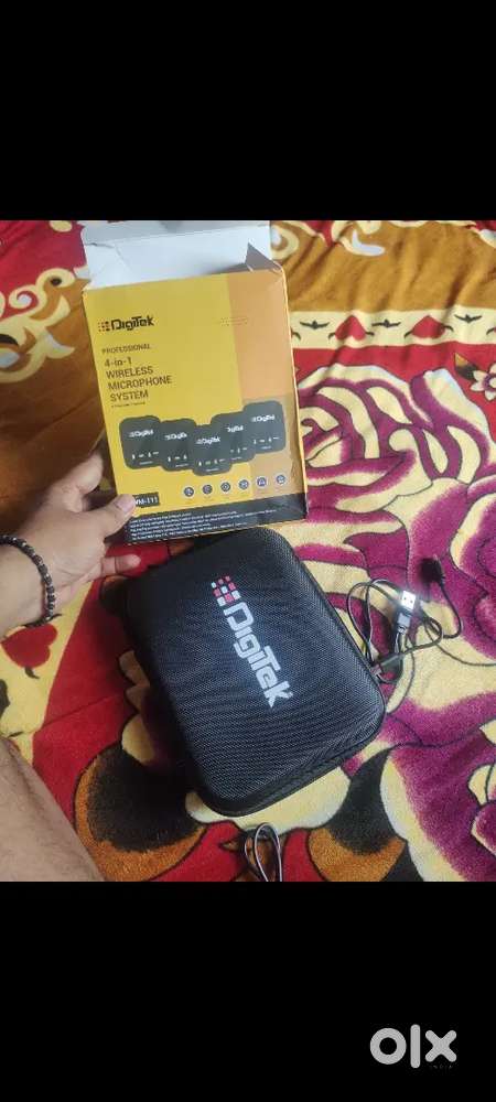 Digitek Wireless Microphone System