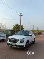 Hyundai Venue DCT top model 2019