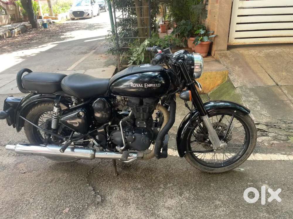 Royal Enfield Classic 350(Grey Black) BS4 model