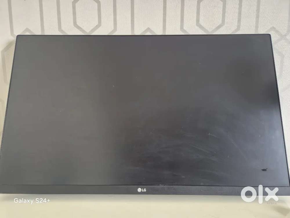 LG QHD monitor
