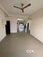 Semi Furnished 3bhk+3T+SR