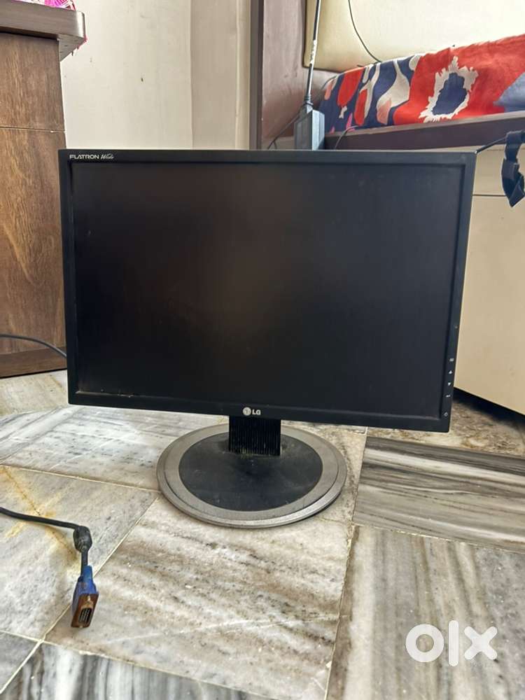 Lg flatron wide 19”