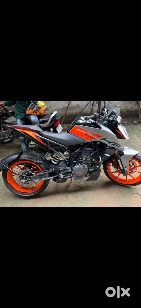 KTM DUKE 200 NEW CONDITON