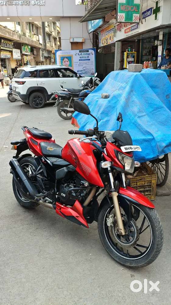 Apache RTR 200 4V