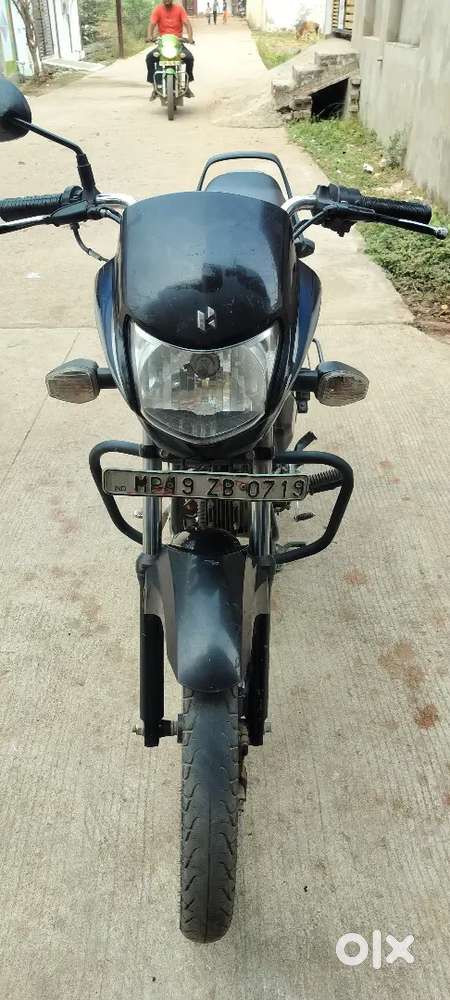 Hf deluxe motorcycle