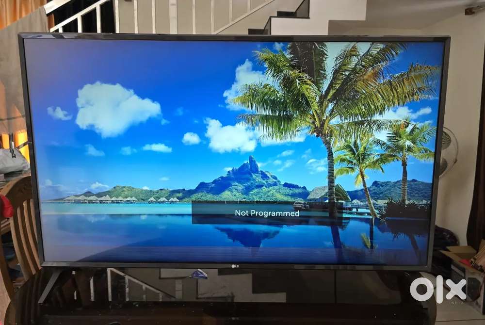 LG 49 inch Web os Tv