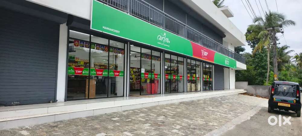 9 shops Rs.7000 on the first floor -