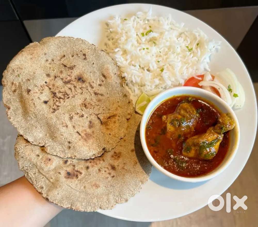 अंडा रोल और चिकन रोल के लिए कारीगर और हेल्पर चाहिए