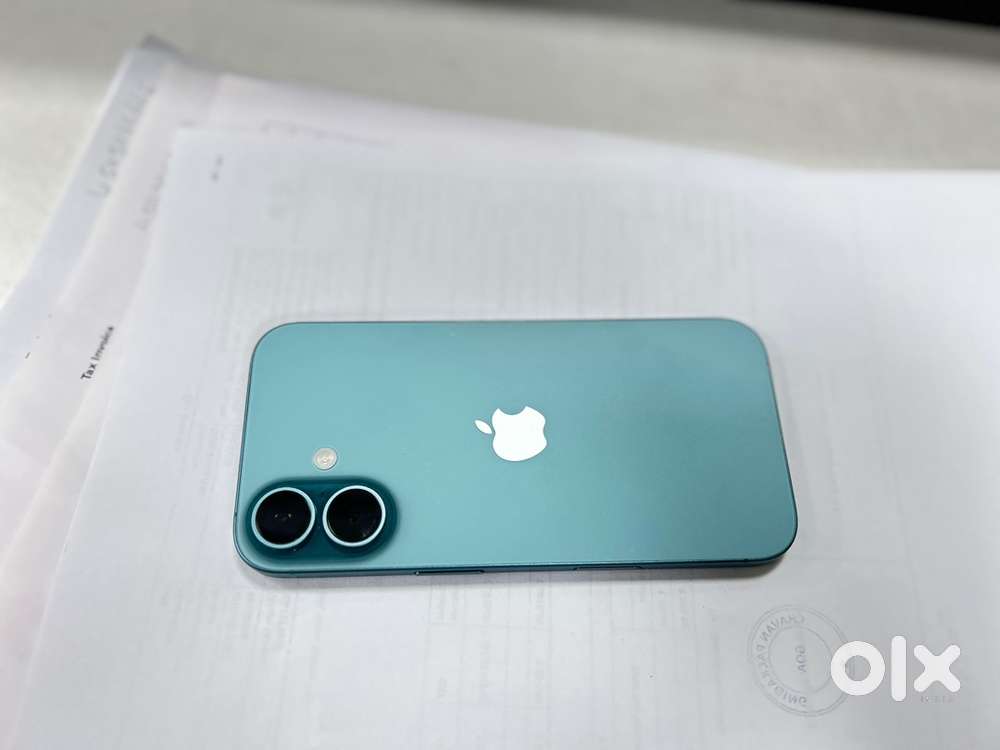 I phone 16 (256gb) Teal