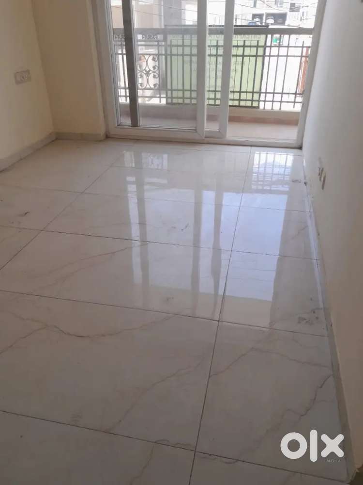 OWNER FREE SINGLE STORY GROUND FLOOR 3BHK SEMI FURNISHED SET HOUSE 12A