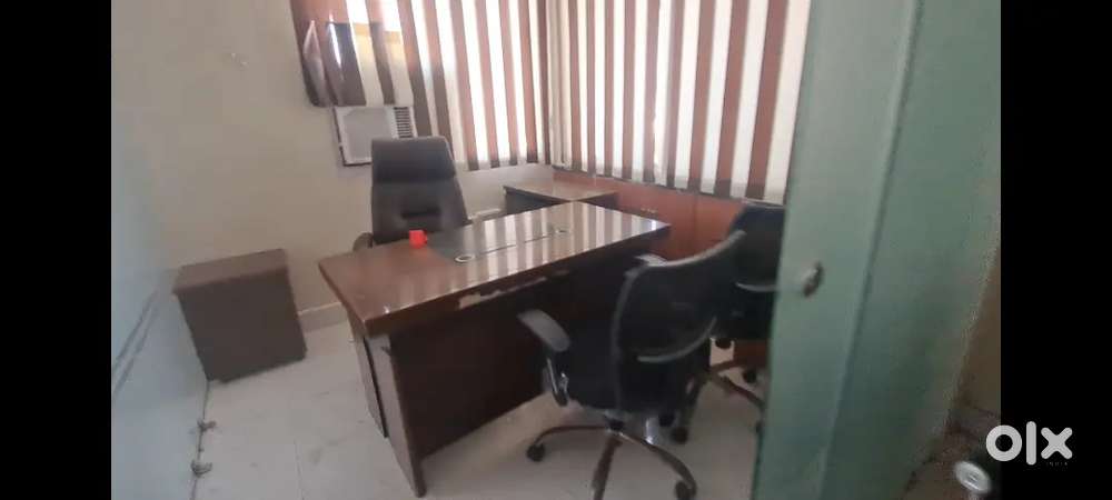 1100 sqfit furnished office in prime location hazratganj lucknow