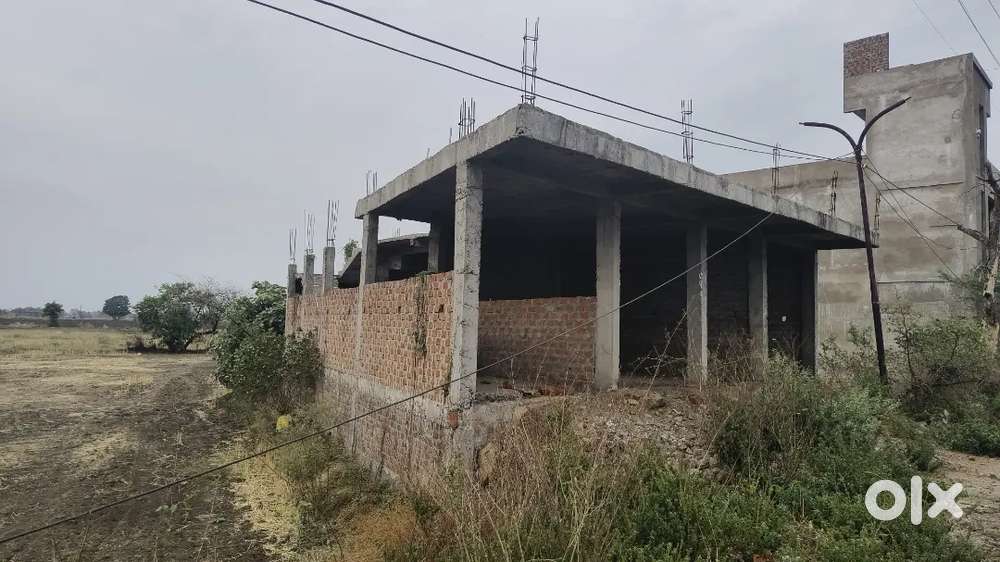 1500 वर्गफिट मैन 66 फिट रोड 3 दुकानों के साथ जैसा फोटो में वैसा ही