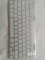 APPLE KEYBOARD BLUETOOTH CONNECTIVITY LIKE BRAND NEW FOR SALE