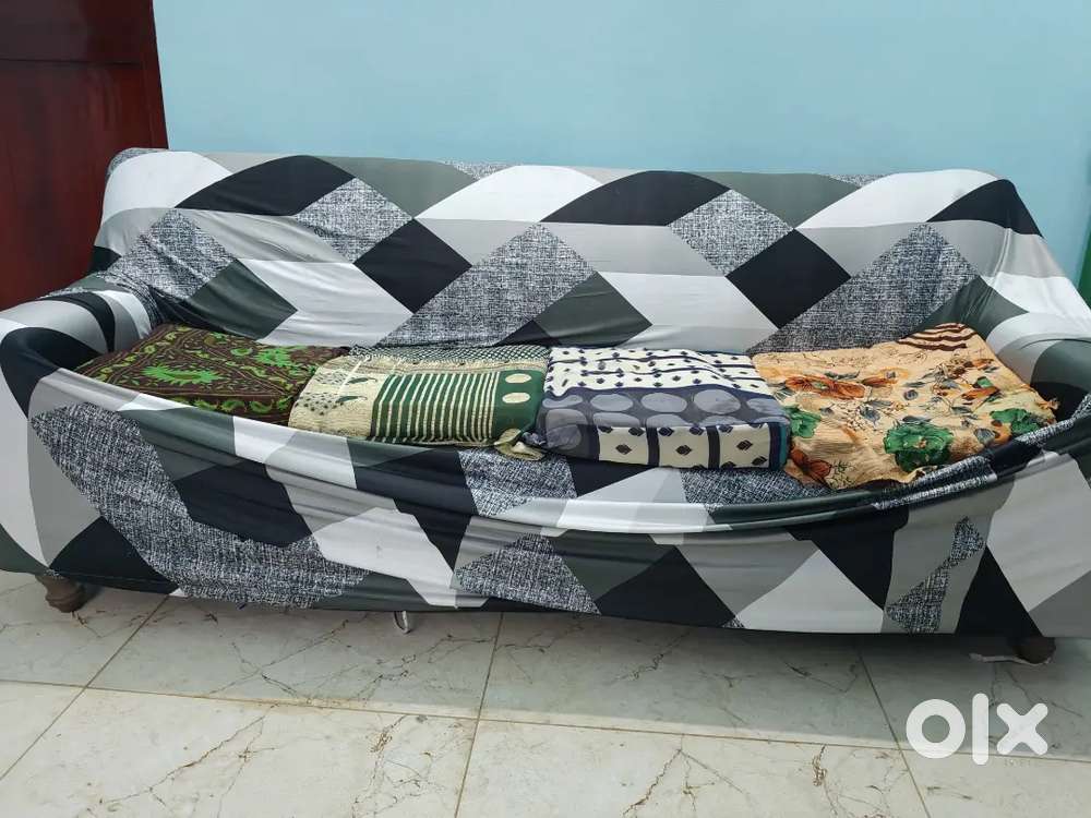 For Sale: Stylish 3-Seater Sofa - Excellent Condition!