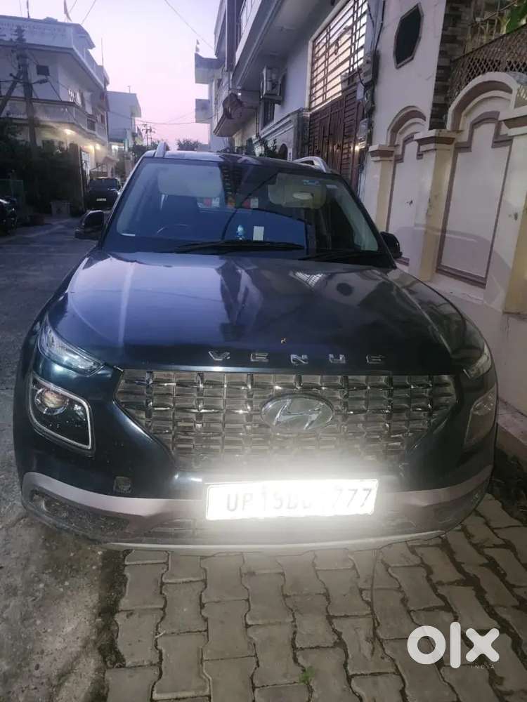 Hyundai Venue 2019 Diesel Well Maintained