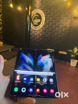 Samsung z fold 3 black