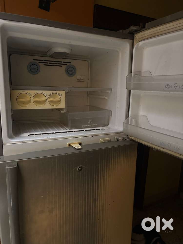 LG 390L Fridge