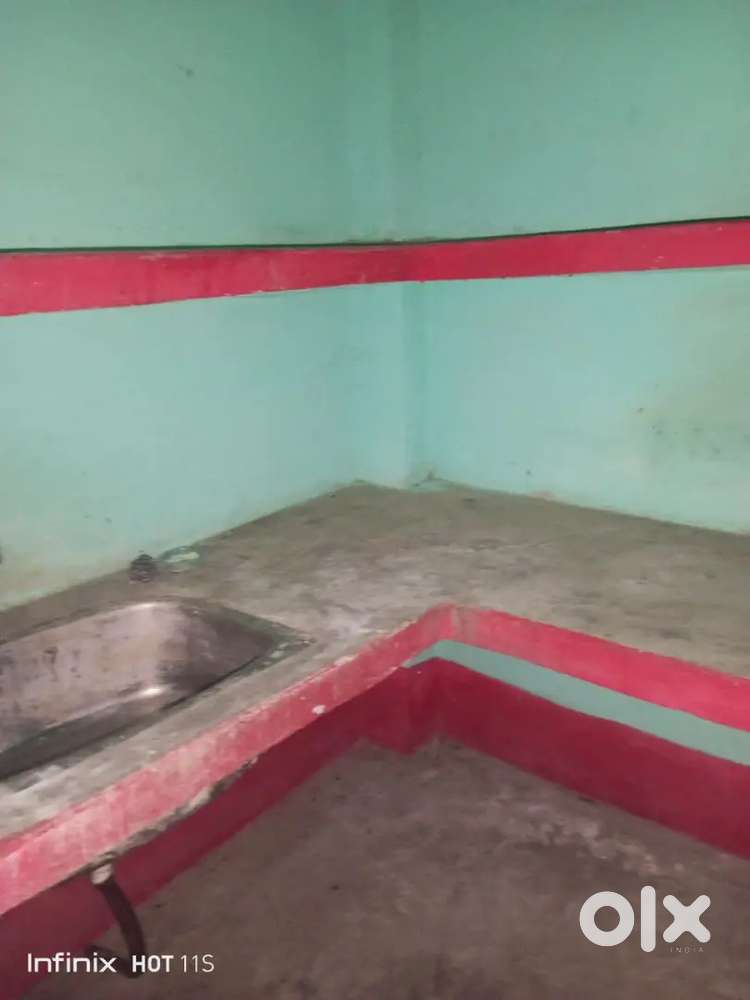 24/7 hot and cold drinking water available free free