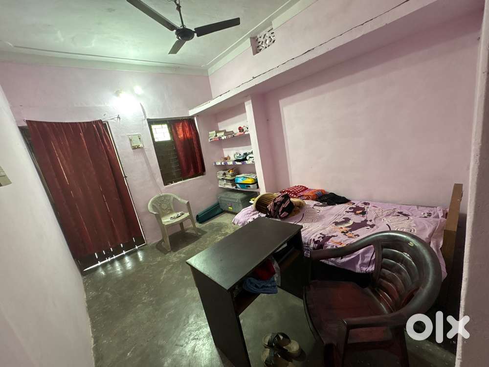 2 room with kitchen,washroom separate pachpedi naka Raipur.only for gi