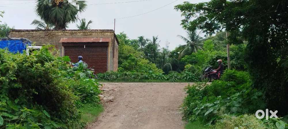 Mukundapur ,daspara, nayabad 16 foot and 20 foot road per kata(550000)