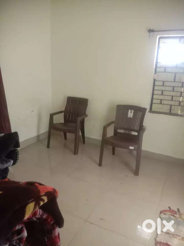 1bhk semi furnished flat in old subash Nagar