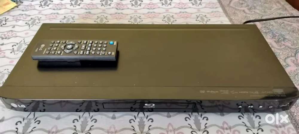 LG BIUE RAY DVD. PIAYER MODEL BD550