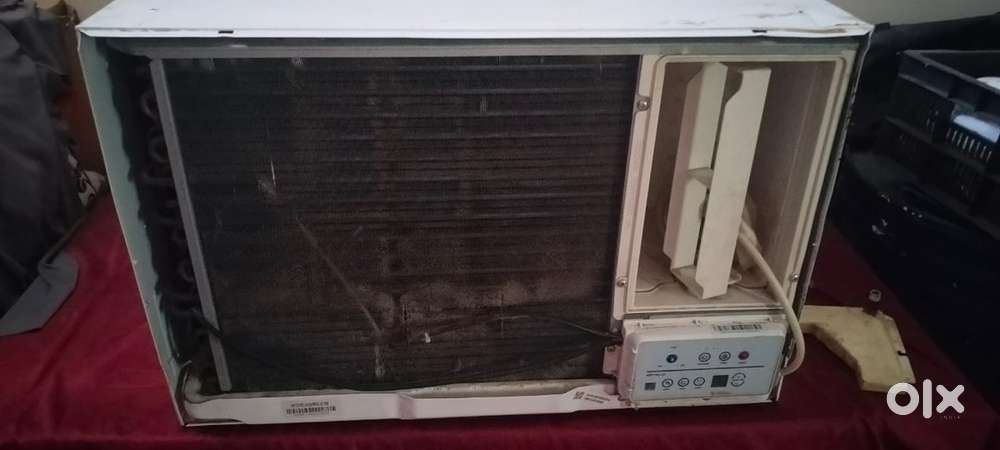 1.5 ton window AC ( Carrier)