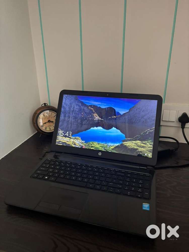 Hp laptop (black) with bag