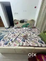 King size bed
