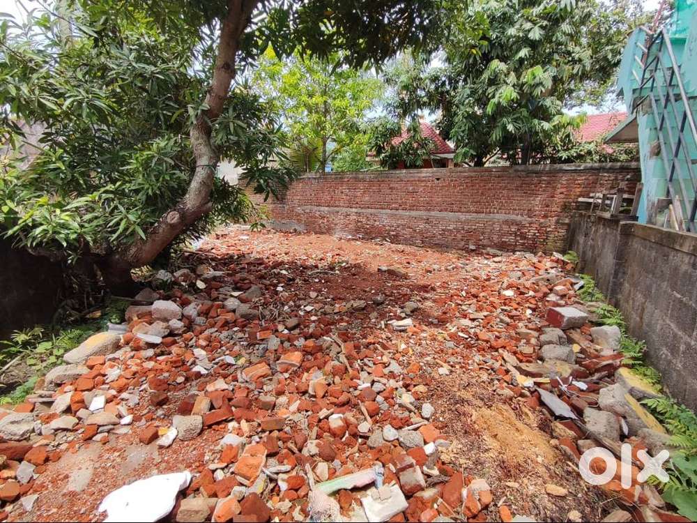 KAMALESHWARAM 2.5 CENT RESIDENTIAL PLOT FOR SALE