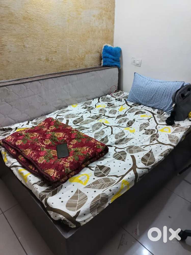 Diwan Bed 6x4 Heavy duty with Storage