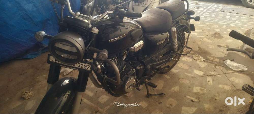 Cb 350 in brand new condition with proper documentation and full in wa