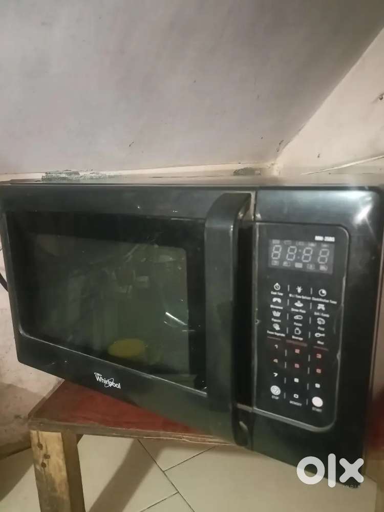 Whirlpool microwave new condition