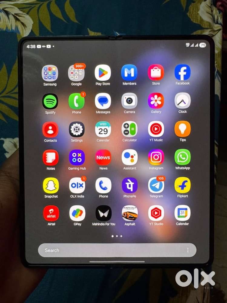 Samsung fold 4 in very good condition