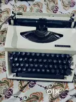 Type writer portable